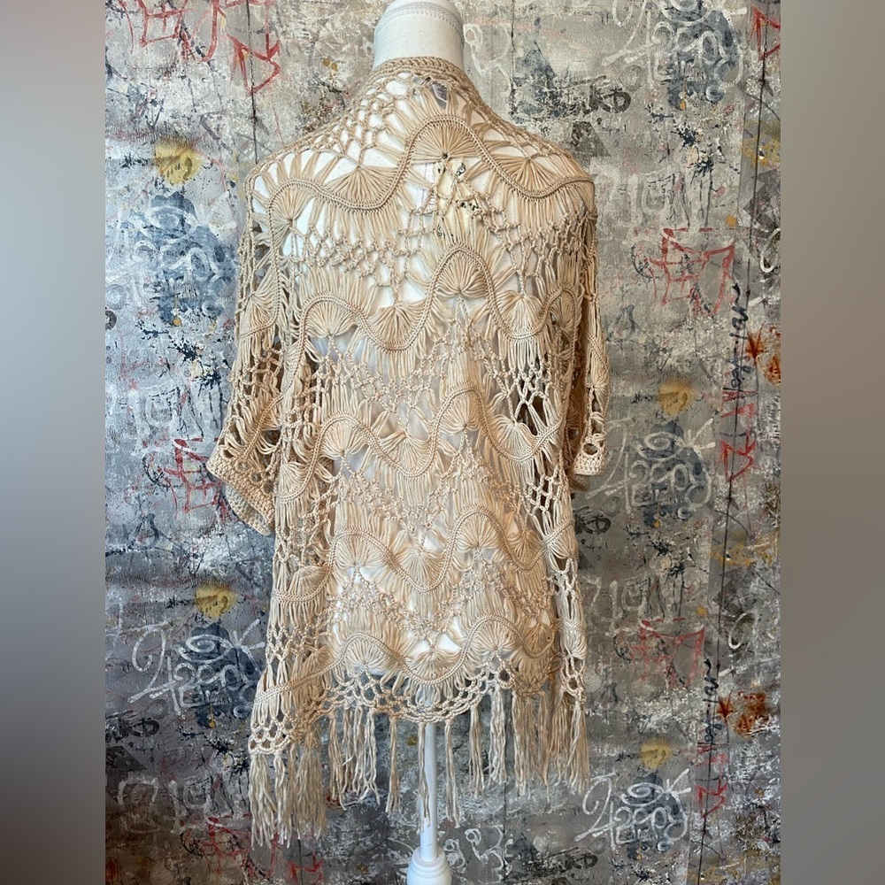 NWT- ENTRO Crocheted Beige Knit Coverup Open Cardigan. Size M/L - Picture 2 of 8